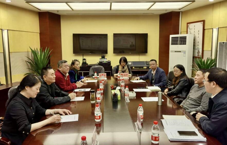 必赢亚洲集团向导赴重庆开展调研考察