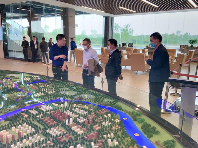 必赢亚洲集团向导赴天府橄榄公司 督导检查清静环保事情