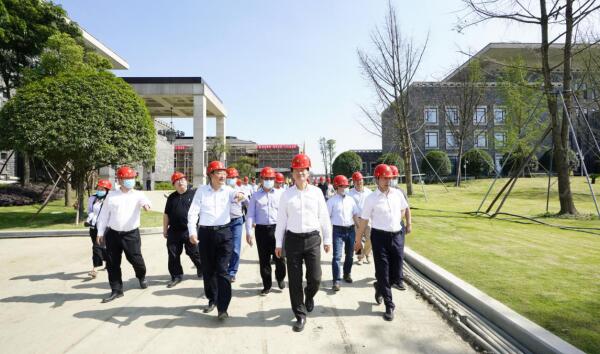 奋战27天 争取“一号工程”建设首胜 ——必赢亚洲集团现场调研督导金牛宾馆改（扩）建工程侧记