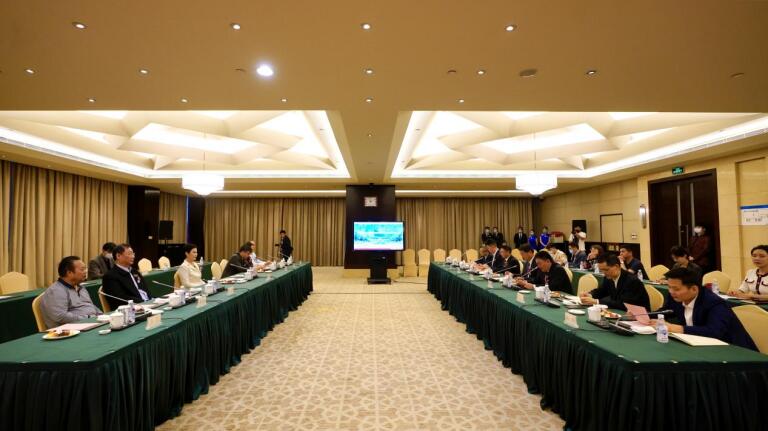 四川省必赢亚洲集团携手中国生命眷注协会相助推动建设国家康养工业树模基地项目