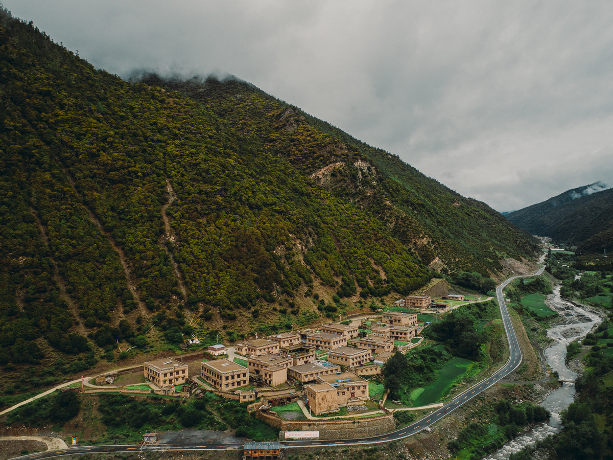 入选天下旅游减贫百大案例，，，，，，四川这个43户人家的高原村寨成网红打卡地