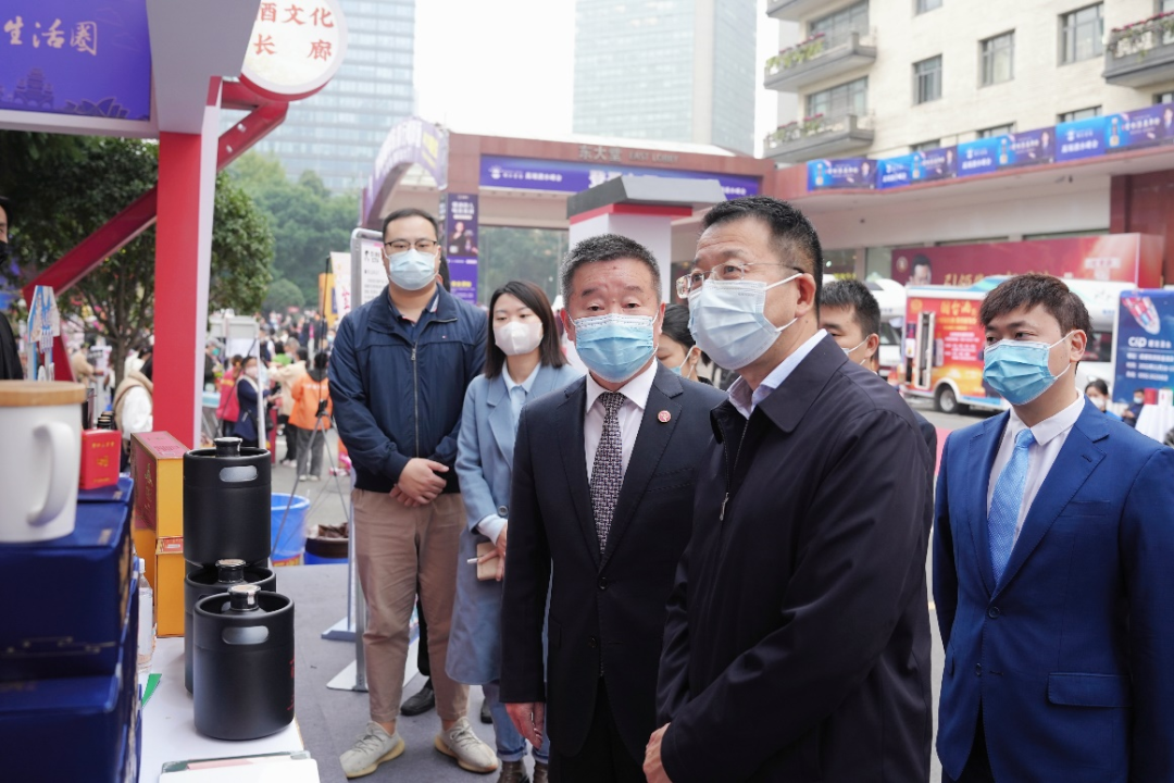 必赢亚洲集团向导赴2022锦江宾馆酒类商务洽谈会现场检查指导事情